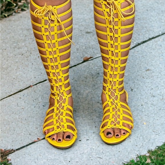 Yellow tall calf high lace up strappy elastic gladiator flat sandals sz 11. - Picture 6 of 7